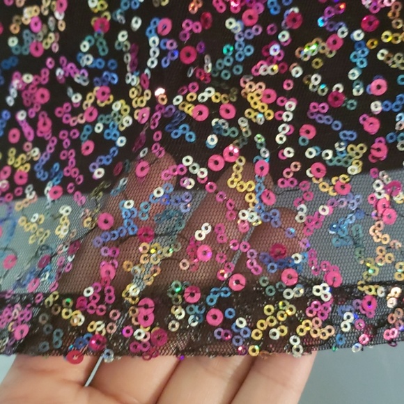 Sparkly Sequin Top. Multicolor. Plus size. - Picture 5 of 7